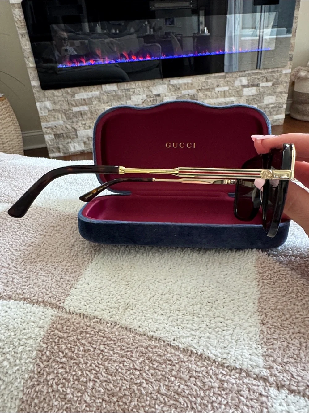 Gucci Black and Gold Oversized Aviator Sunglasses